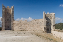 Château d'Hyères - Hyères - Tours et courtine nord