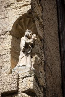 Châteaudouble - Châteaudouble - Vierge à l'enfant à l'angle de la rue près de l'église