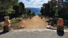 Corniche des Maures - Le Rayol-Canadel - L'escalier monumental descendant vers la plage