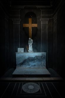 La Sainte Baume - Plan d'Aups - Statue de Madeleine dans la chapelle du Saint Pilon restaurée