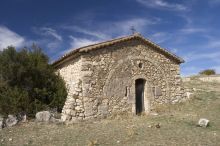 Cliquez pour agrandir la photo N-D de Baudinard - Baudinard - Chapelle Saint Jean à l'écart du village, telle qu'elle était avant d'être horriblement restaurée (elle a perdu depuis tout son charme)
