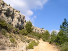 Roucas Traoucas - Le Beausset - Rochers sculptés au N-E des Sambles