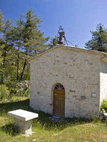 St Pierre en Demuèyes - Châteauvieux - Façade de la chapelle